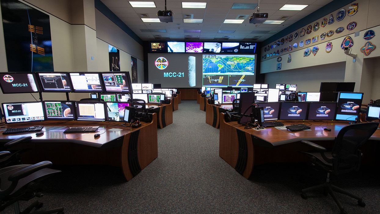 nasa-blog-post-mission-control-center-21