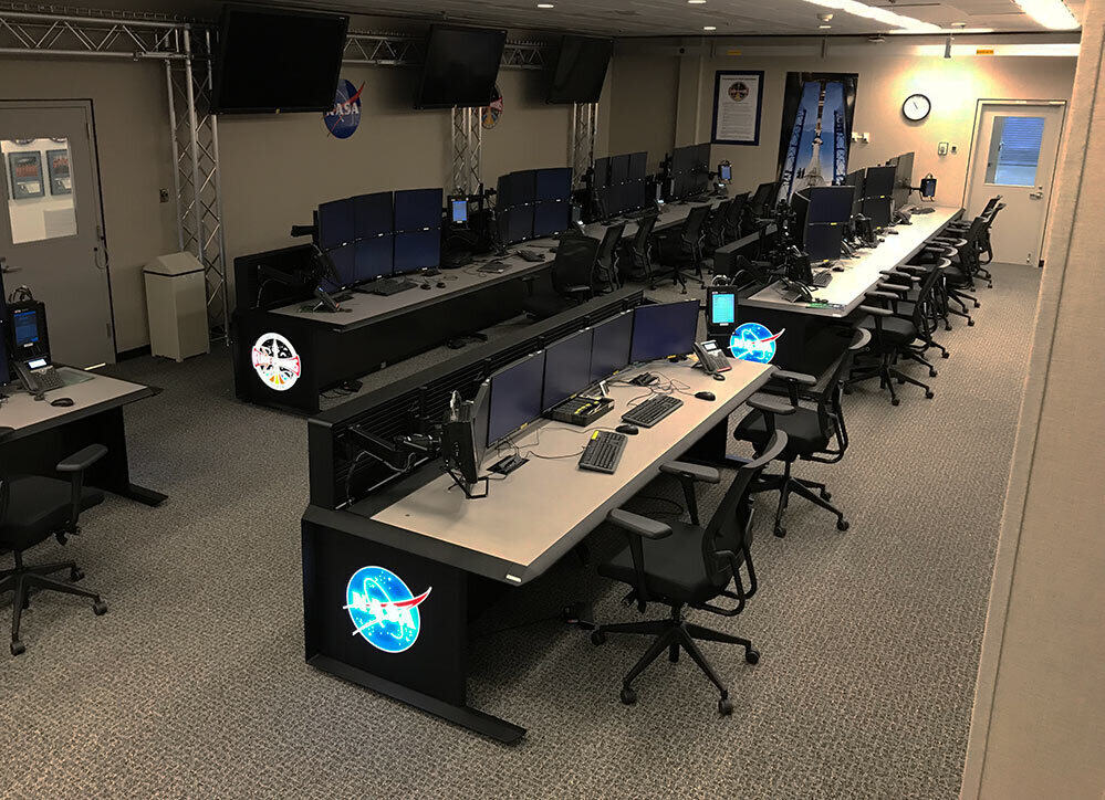 strategy-sx-nasa-evans-control-room